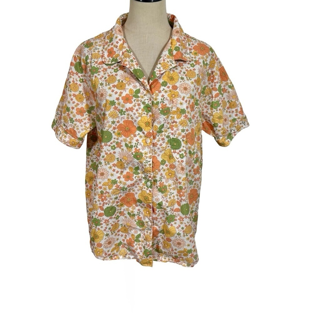 Cozy Earth Sutton Short Sleeve Pajama Top in Wildflower- Still Full Price - Picture 5 of 12